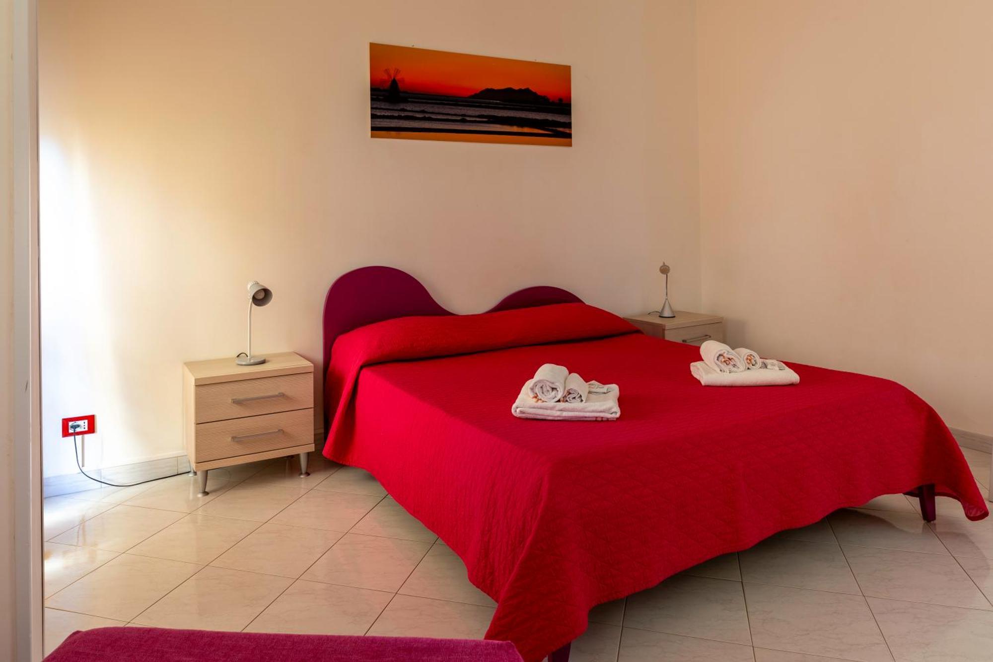 Appartamenti DueC Trapani Bagian luar foto